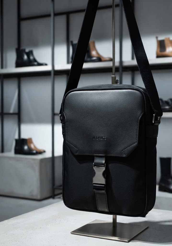 Bolso Manos Libre Solarte 100% Cuero