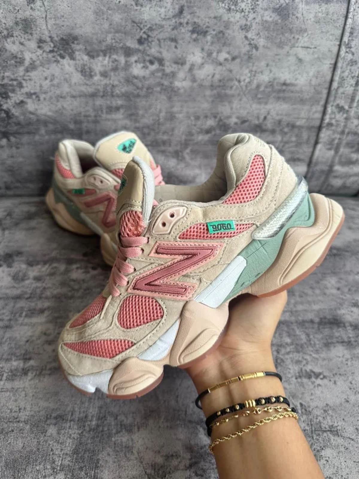 NEW BALANCE 9060 DAMA