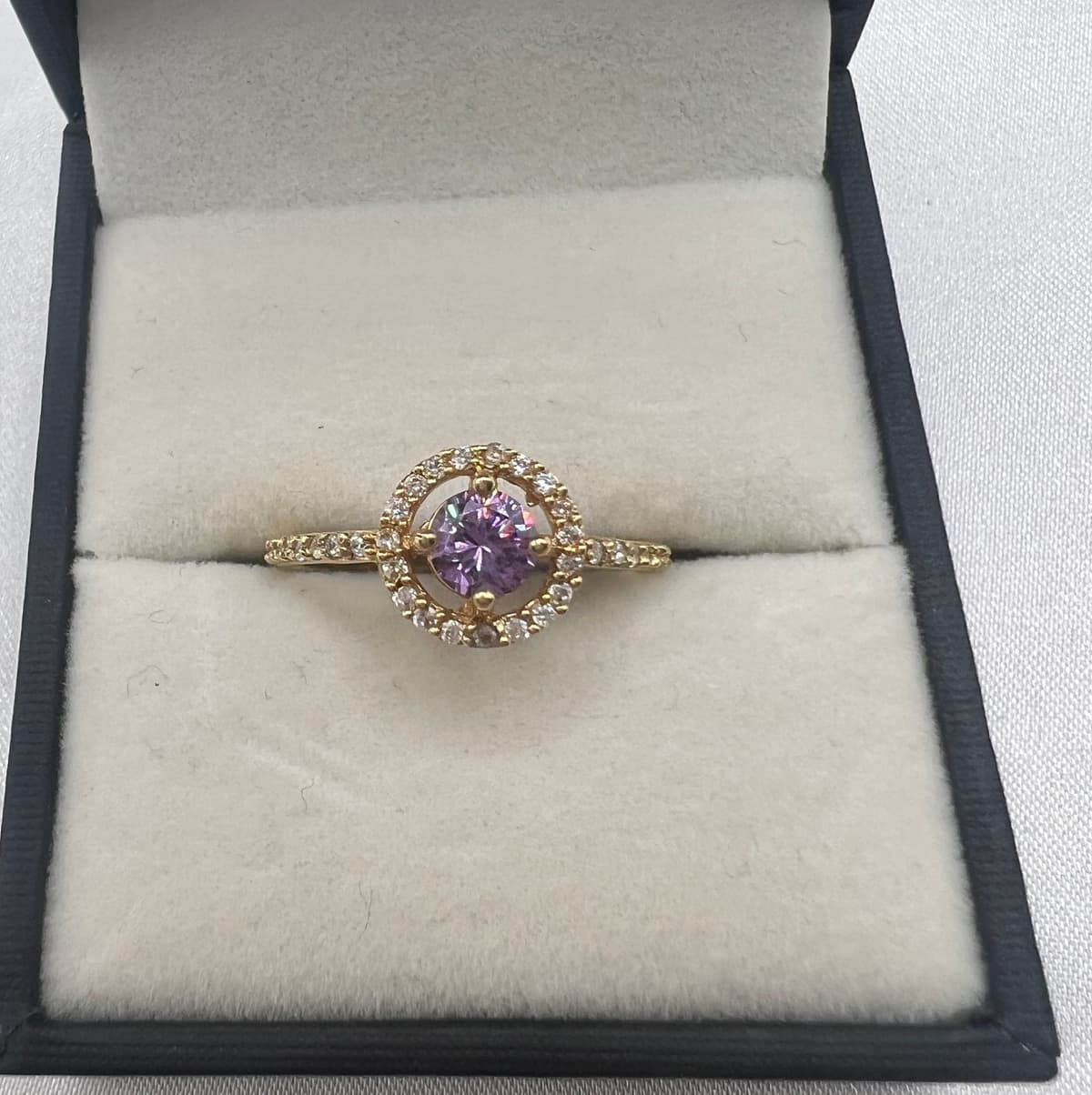 Anillo halo