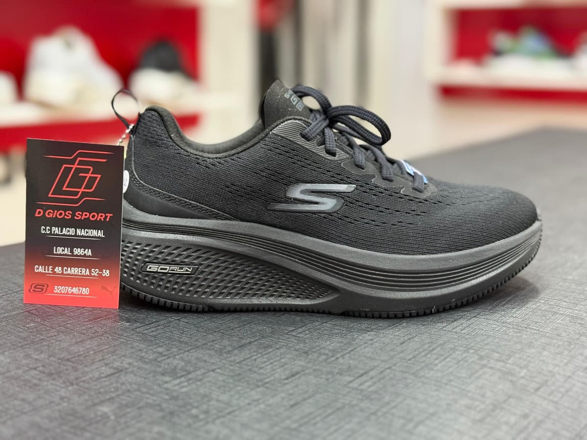 SKECHERS