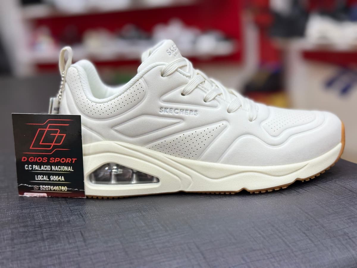 SKECHERS