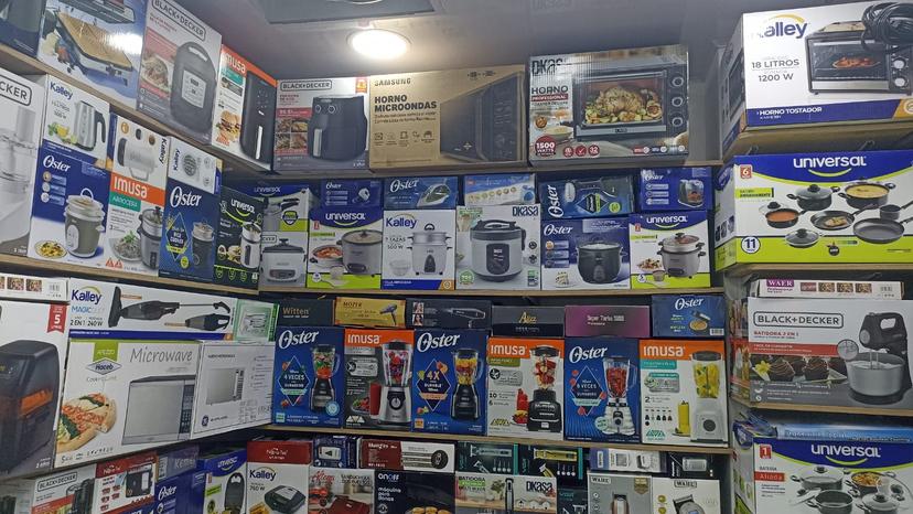 Venta de toda clase de electrodomsticos, al por mayor y al detal.

