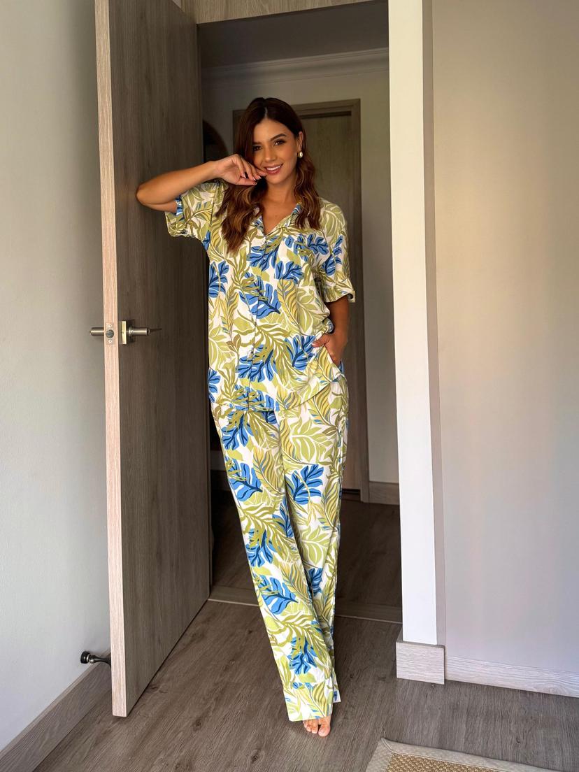 Conjunto camisa y pantaln largo 